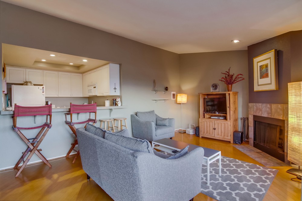 Virtual tour photo 15 of 66 for 2225 Linwood St