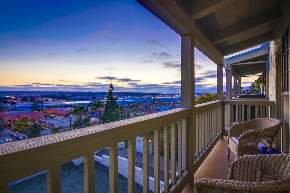 Virtual tour photo 37 of 66 for 2225 Linwood St