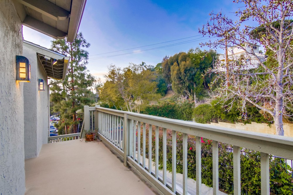 Virtual tour photo 65 of 66 for 2225 Linwood St