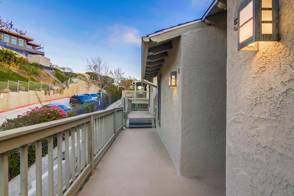 Virtual tour photo 66 of 66 for 2225 Linwood St