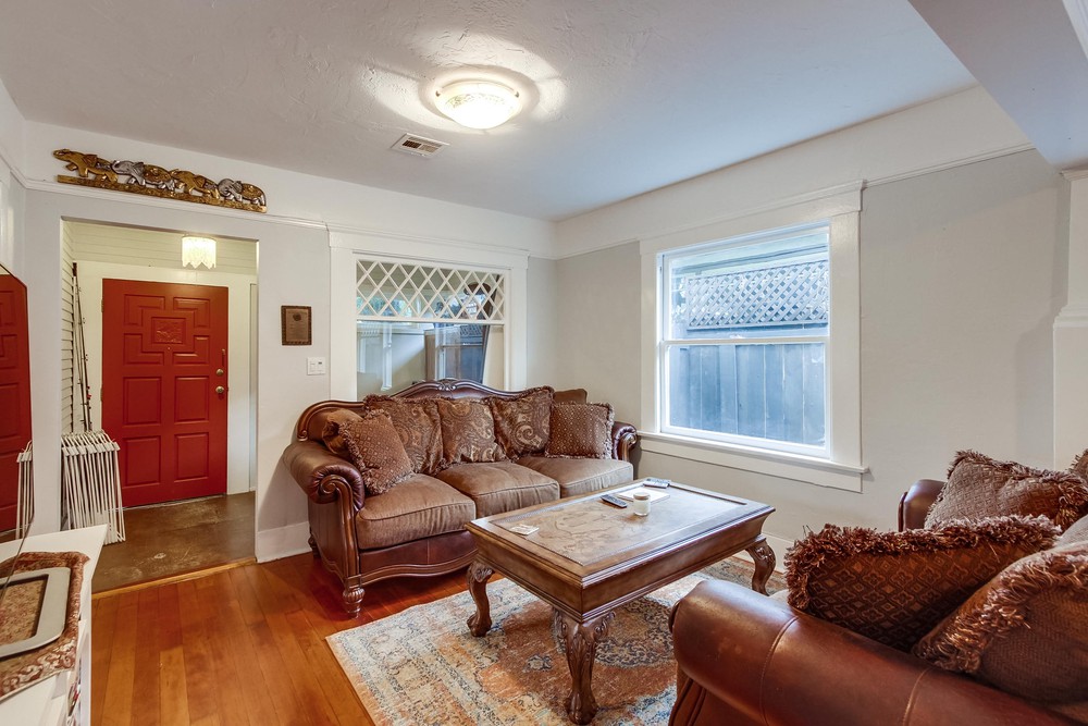 Virtual tour photo 4 of 29 for 2227 Dale St #29