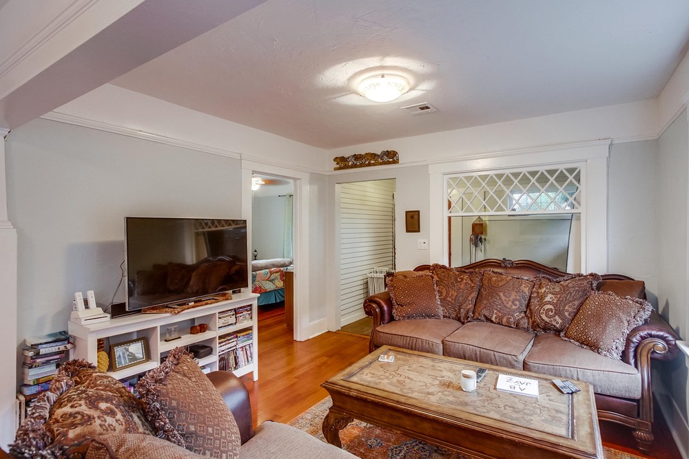 Virtual tour photo 5 of 29 for 2227 Dale St #29