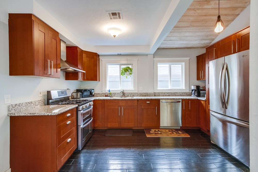Virtual tour photo 11 of 29 for 2227 Dale St #29