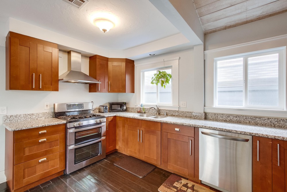 Virtual tour photo 13 of 29 for 2227 Dale St #29