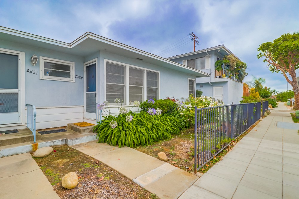 Virtual tour photo 3 of 21 for 2227 Meade Ave