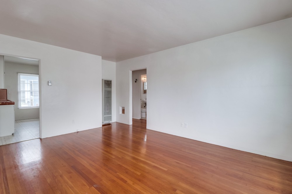 Virtual tour photo 8 of 21 for 2227 Meade Ave