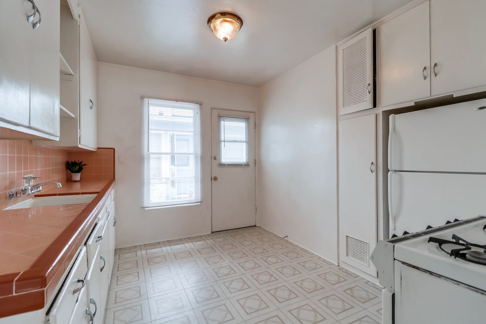 Virtual tour photo 9 of 21 for 2227 Meade Ave