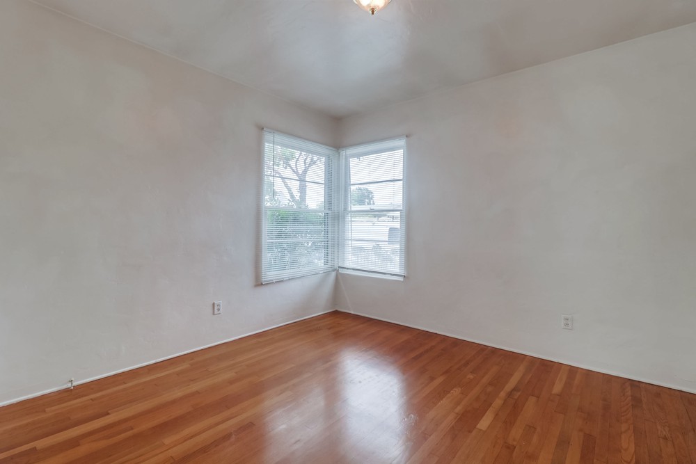 Virtual tour photo 14 of 21 for 2227 Meade Ave