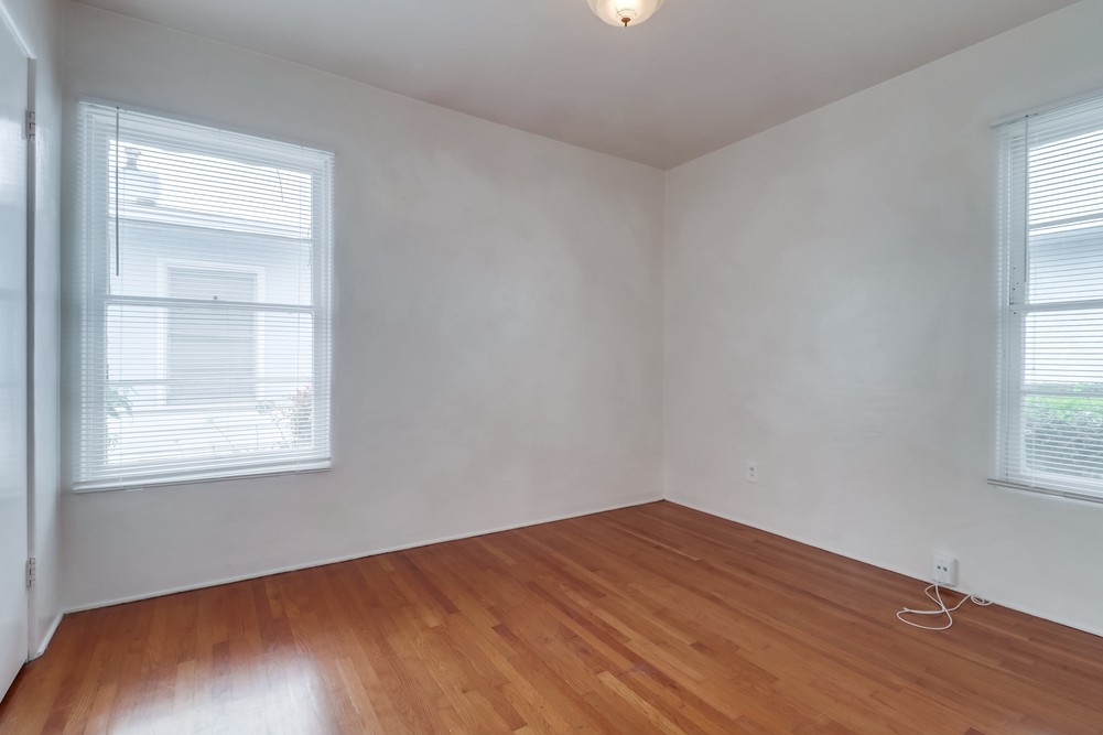 Virtual tour photo 16 of 21 for 2227 Meade Ave