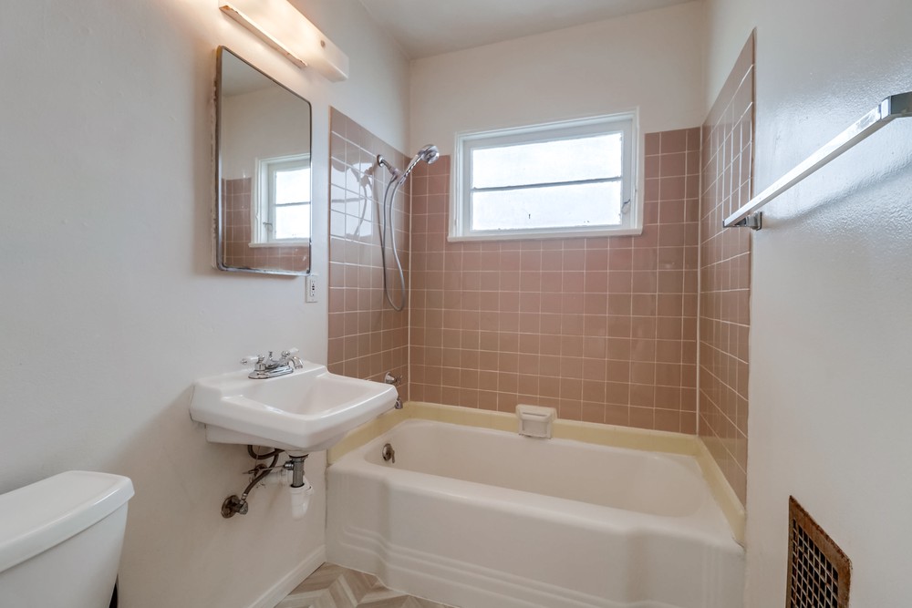 Virtual tour photo 18 of 21 for 2227 Meade Ave