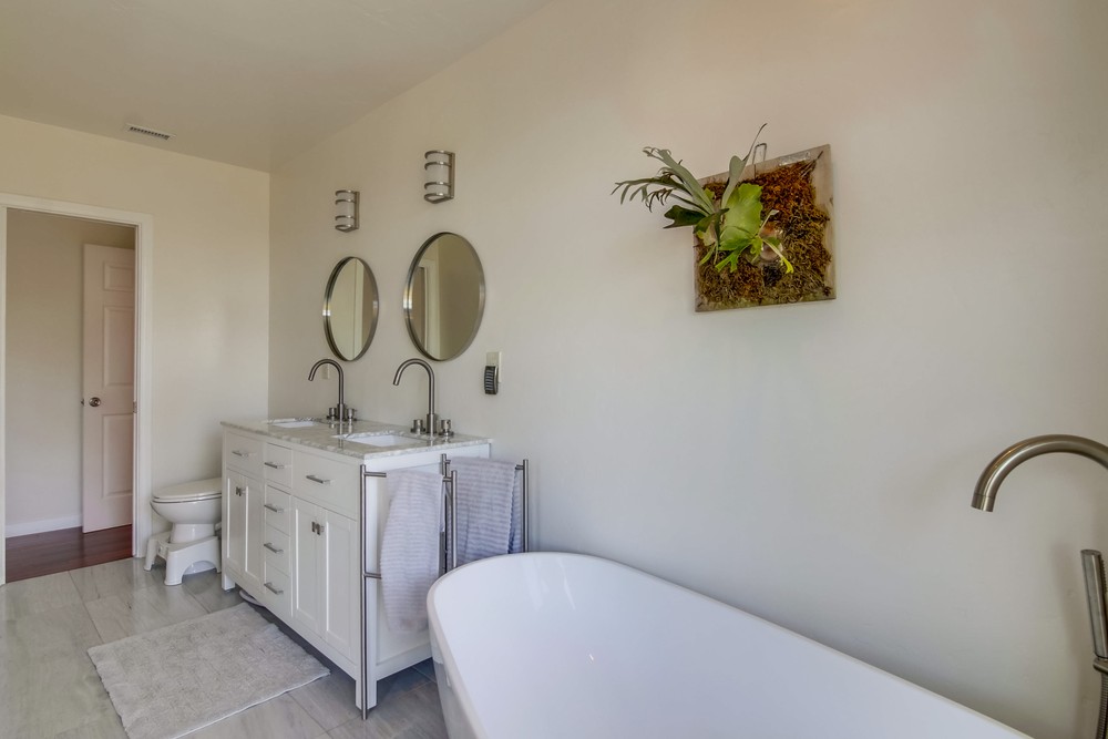 Virtual tour photo 56 of 81 for 2228 29th St