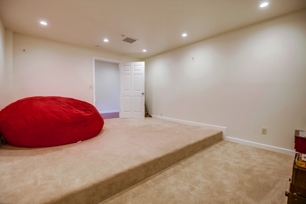 Virtual tour photo 28 of 54 for 2228 29th St