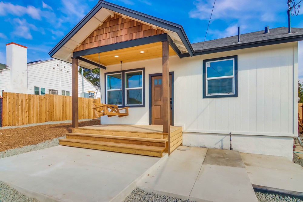 Virtual tour photo 1 of 28 for 223 Pardee St