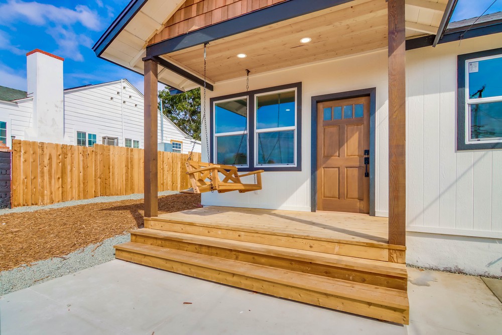 Virtual tour photo 3 of 28 for 223 Pardee St