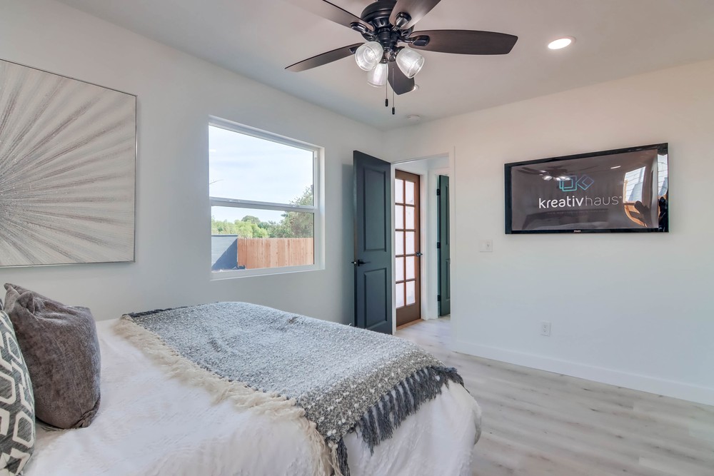 Virtual tour photo 16 of 28 for 223 Pardee St