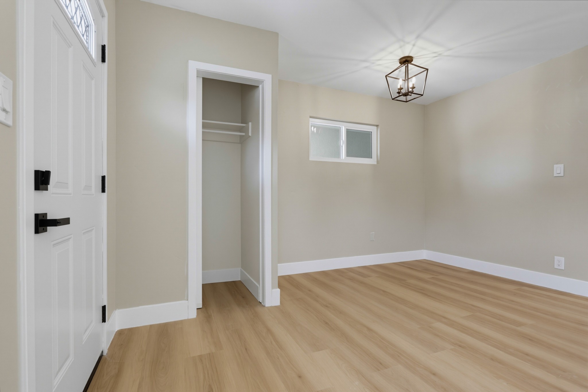 Virtual tour photo 10 of 35 for 223 Vista Glen Ln