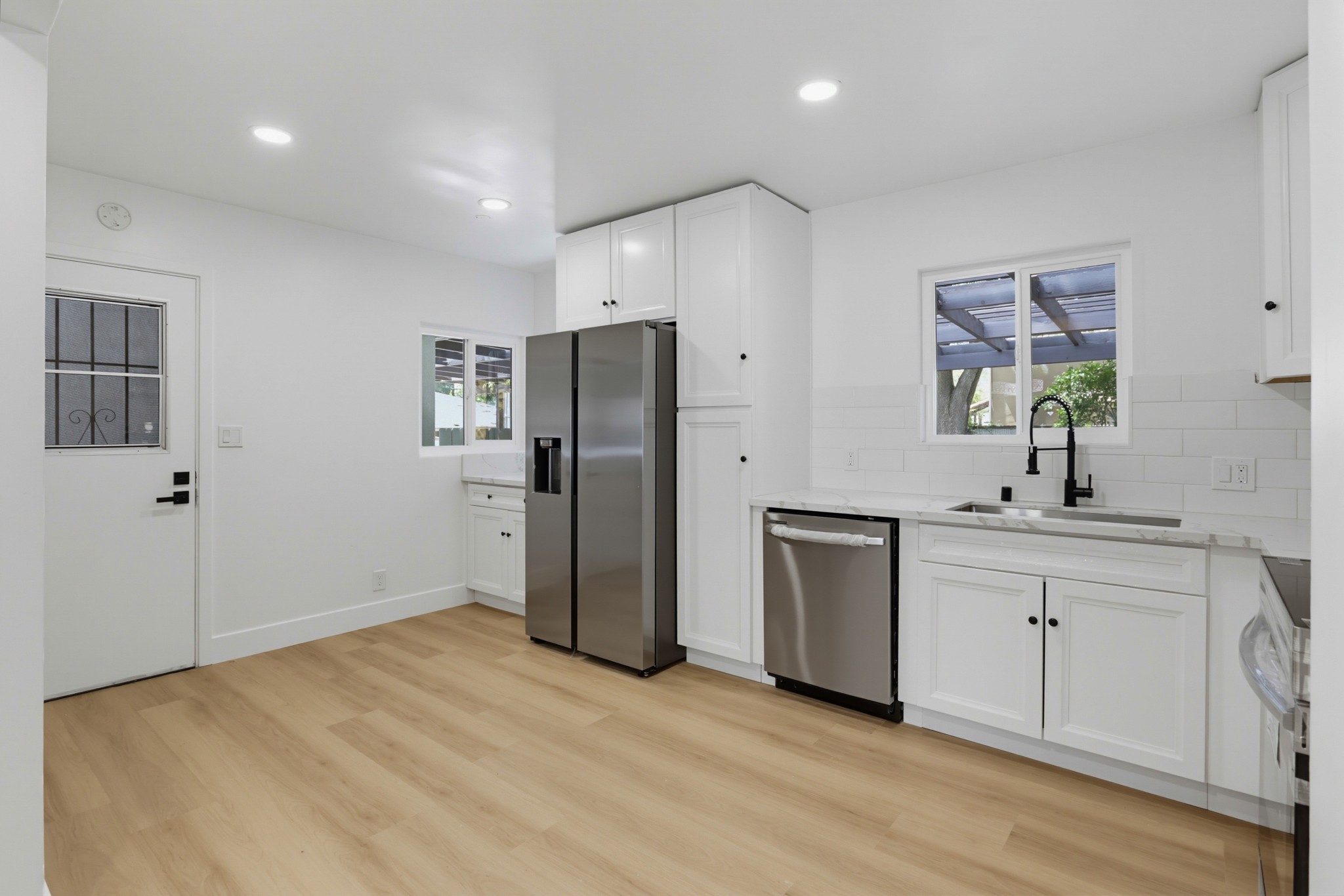 Virtual tour photo 15 of 35 for 223 Vista Glen Ln