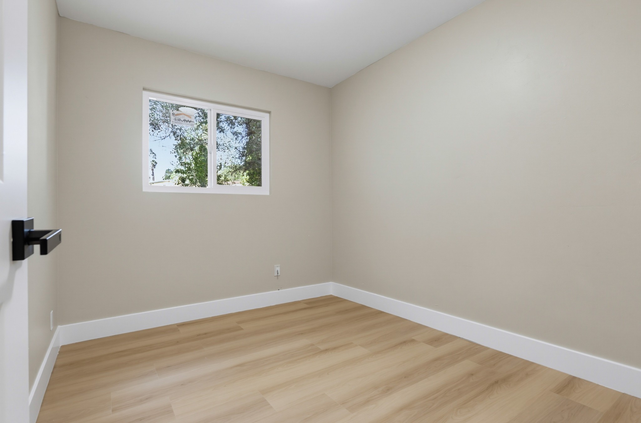 Virtual tour photo 21 of 35 for 223 Vista Glen Ln