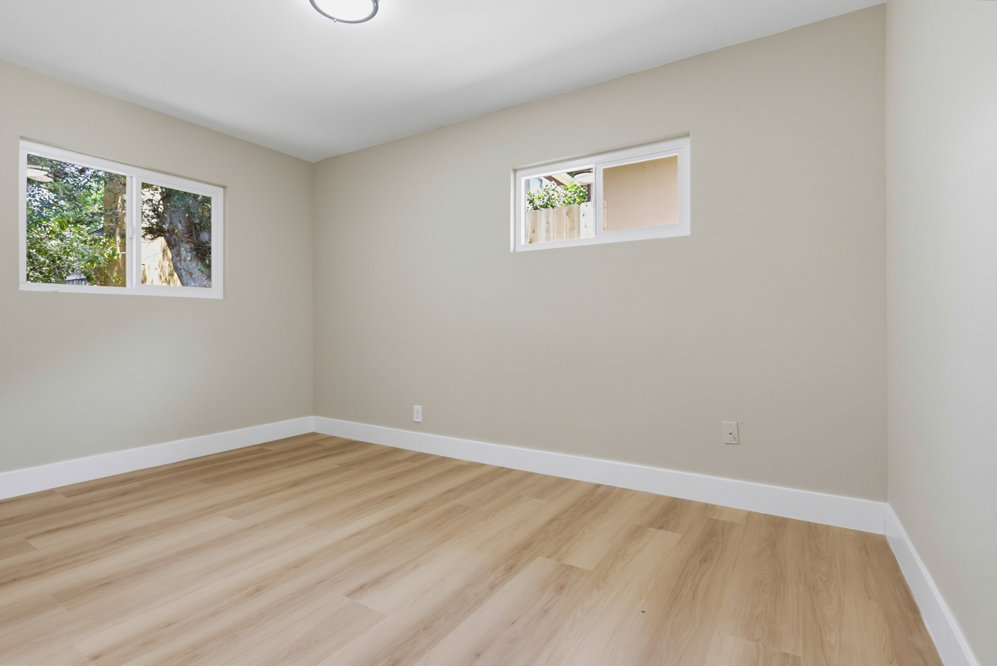 Virtual tour photo 23 of 35 for 223 Vista Glen Ln
