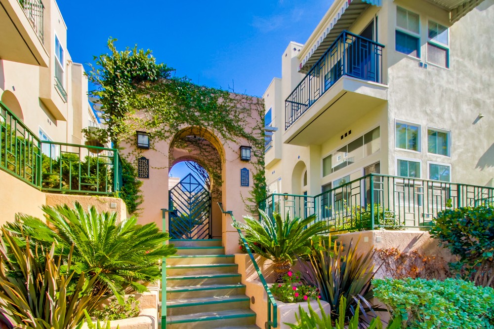 Virtual tour photo 1 of 44 for 2231 Fifth Ave