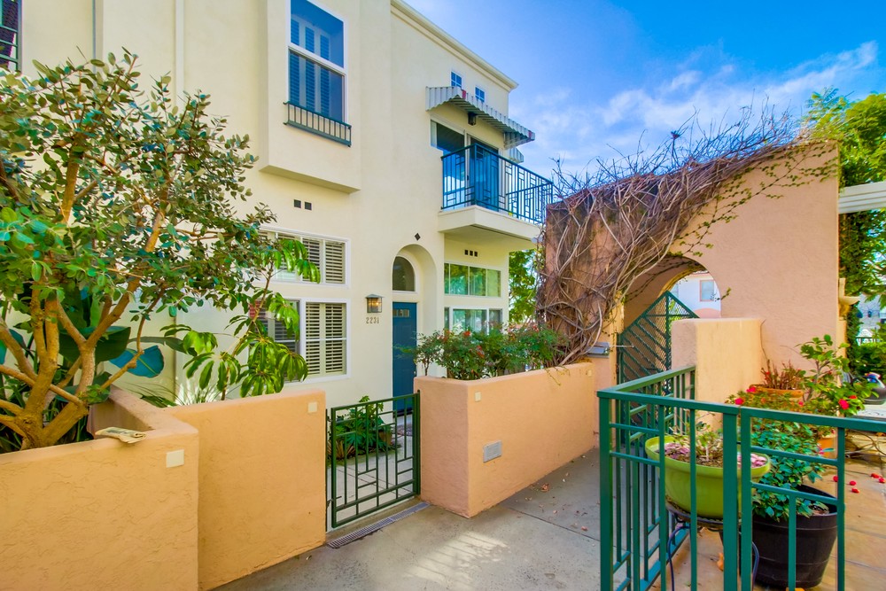 Virtual tour photo 3 of 44 for 2231 Fifth Ave