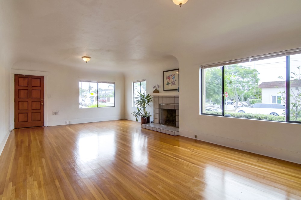 Virtual tour photo 11 of 80 for 2232 Dwight St