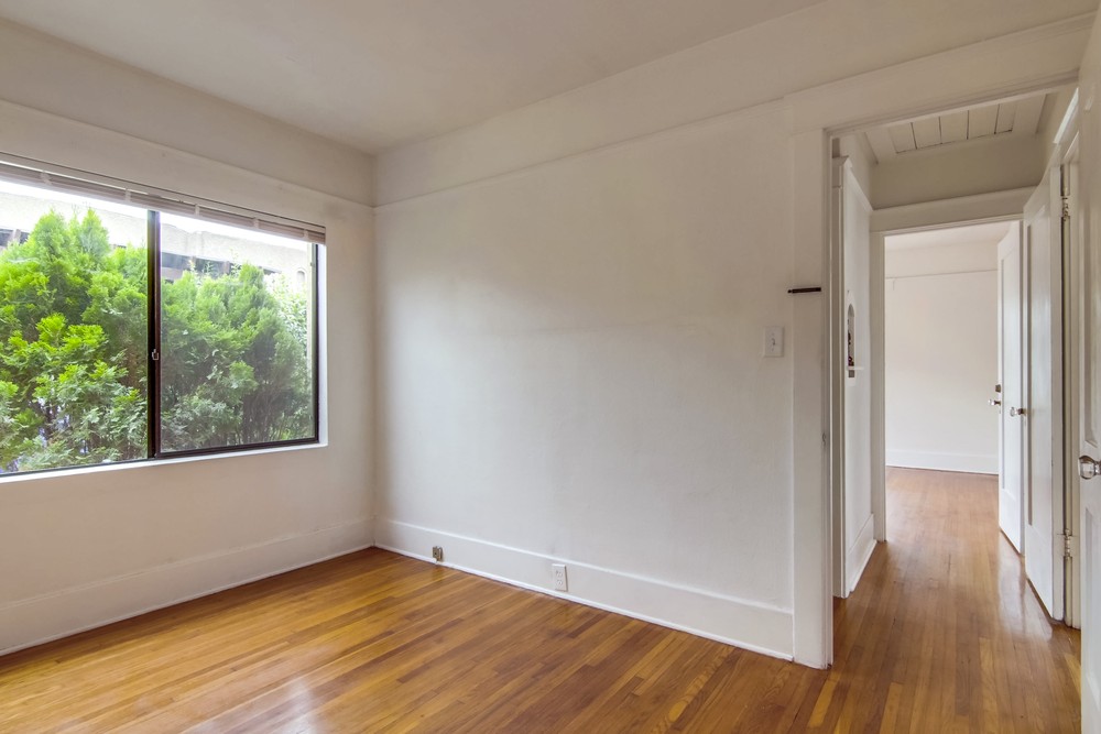 Virtual tour photo 27 of 80 for 2232 Dwight St