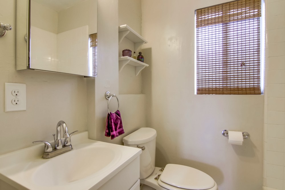 Virtual tour photo 31 of 80 for 2232 Dwight St