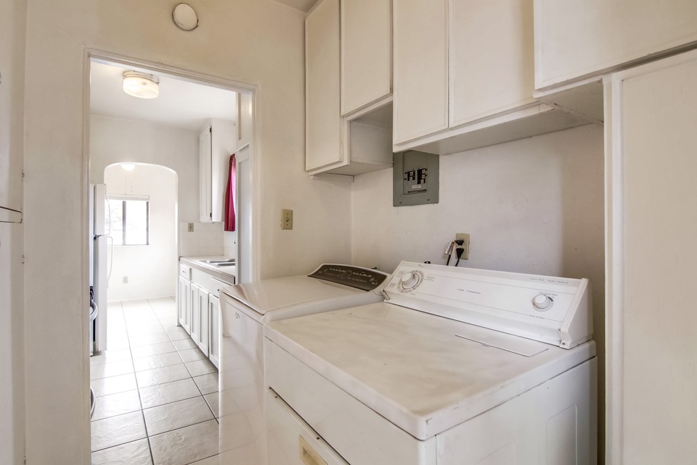 Virtual tour photo 74 of 80 for 2232 Dwight St