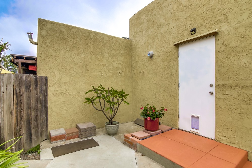Virtual tour photo 77 of 80 for 2232 Dwight St