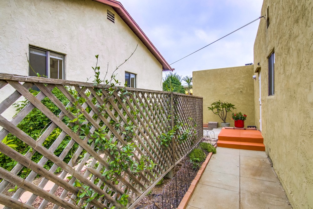 Virtual tour photo 78 of 80 for 2232 Dwight St