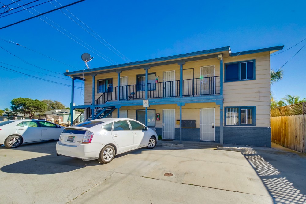 Virtual tour photo 3 of 12 for 2235 Meade Ave
