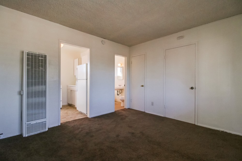 Virtual tour photo 7 of 12 for 2235 Meade Ave