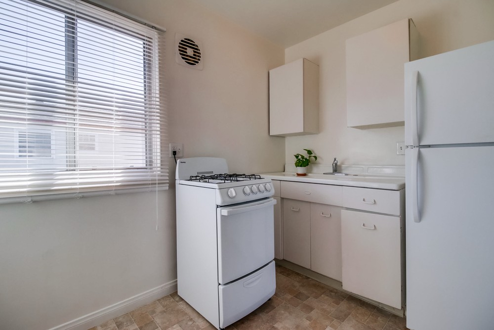 Virtual tour photo 10 of 12 for 2235 Meade Ave