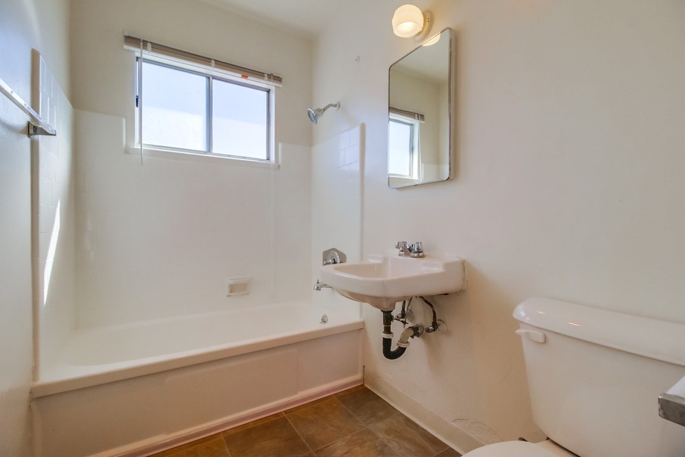 Virtual tour photo 13 of 12 for 2235 Meade Ave