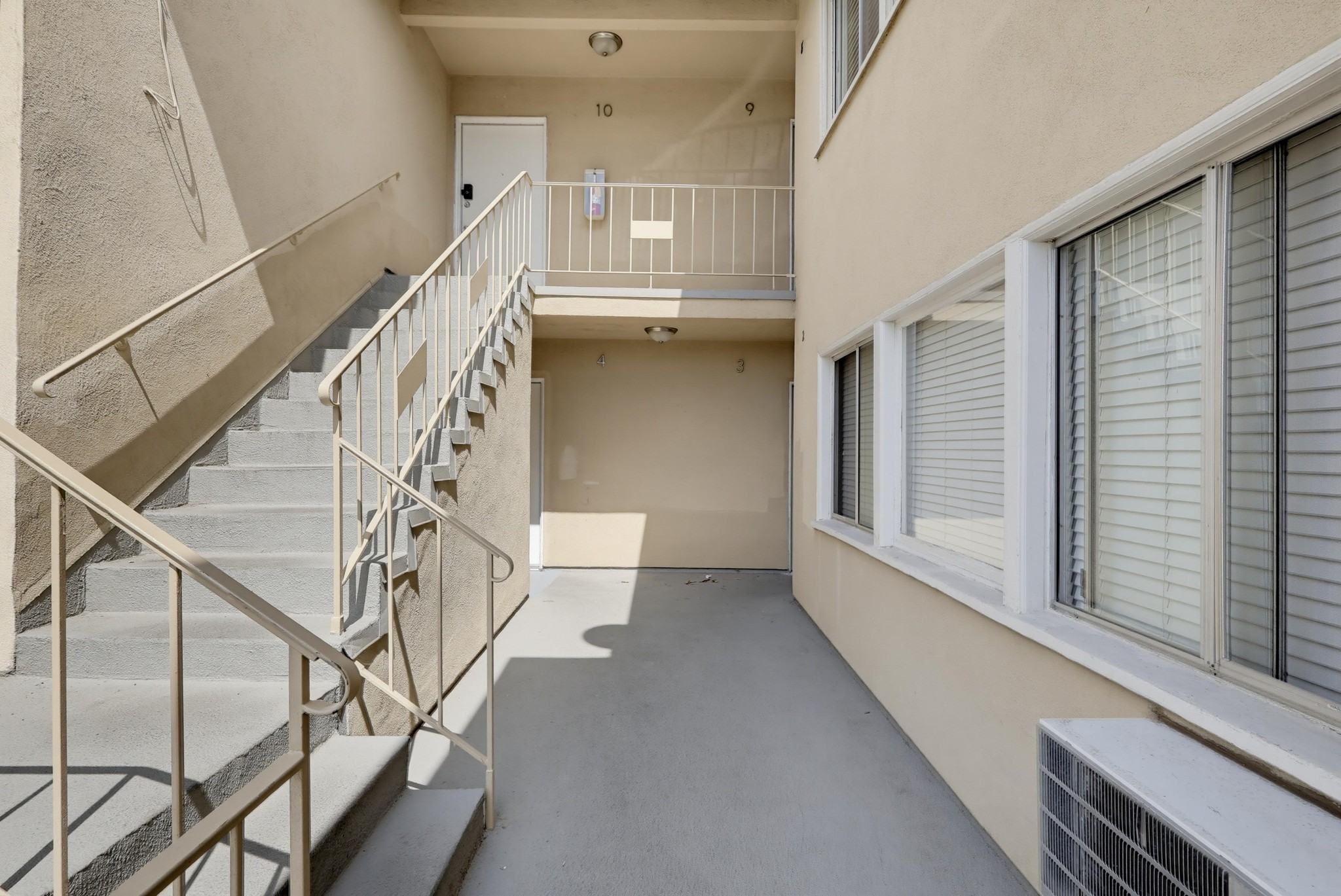 Virtual tour photo 4 of 41 for 2235 W 26th Pl