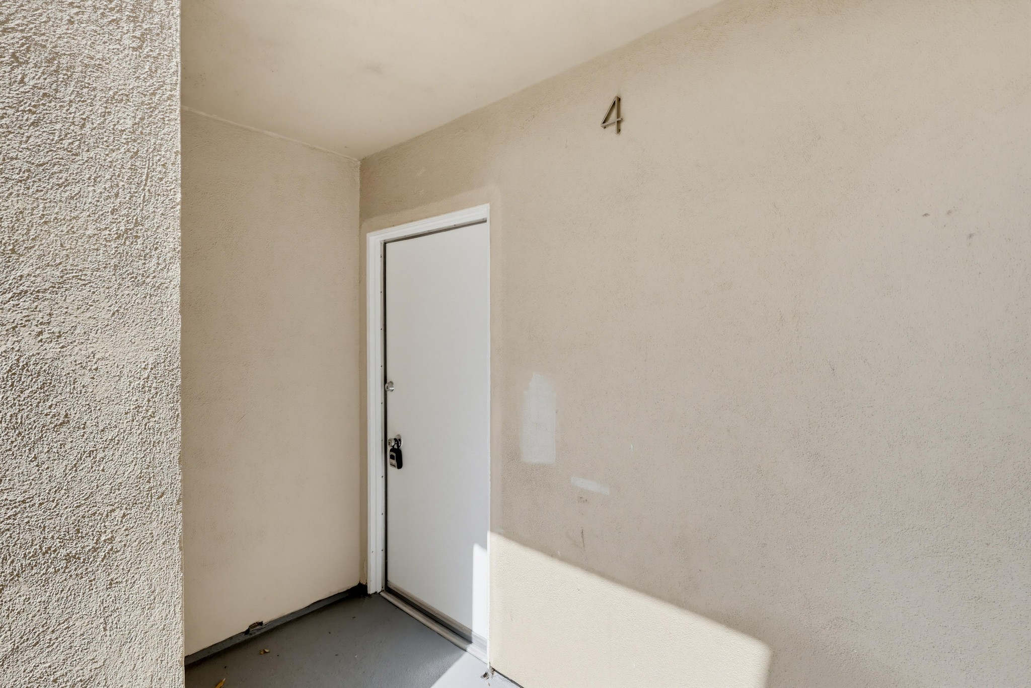 Virtual tour photo 5 of 41 for 2235 W 26th Pl