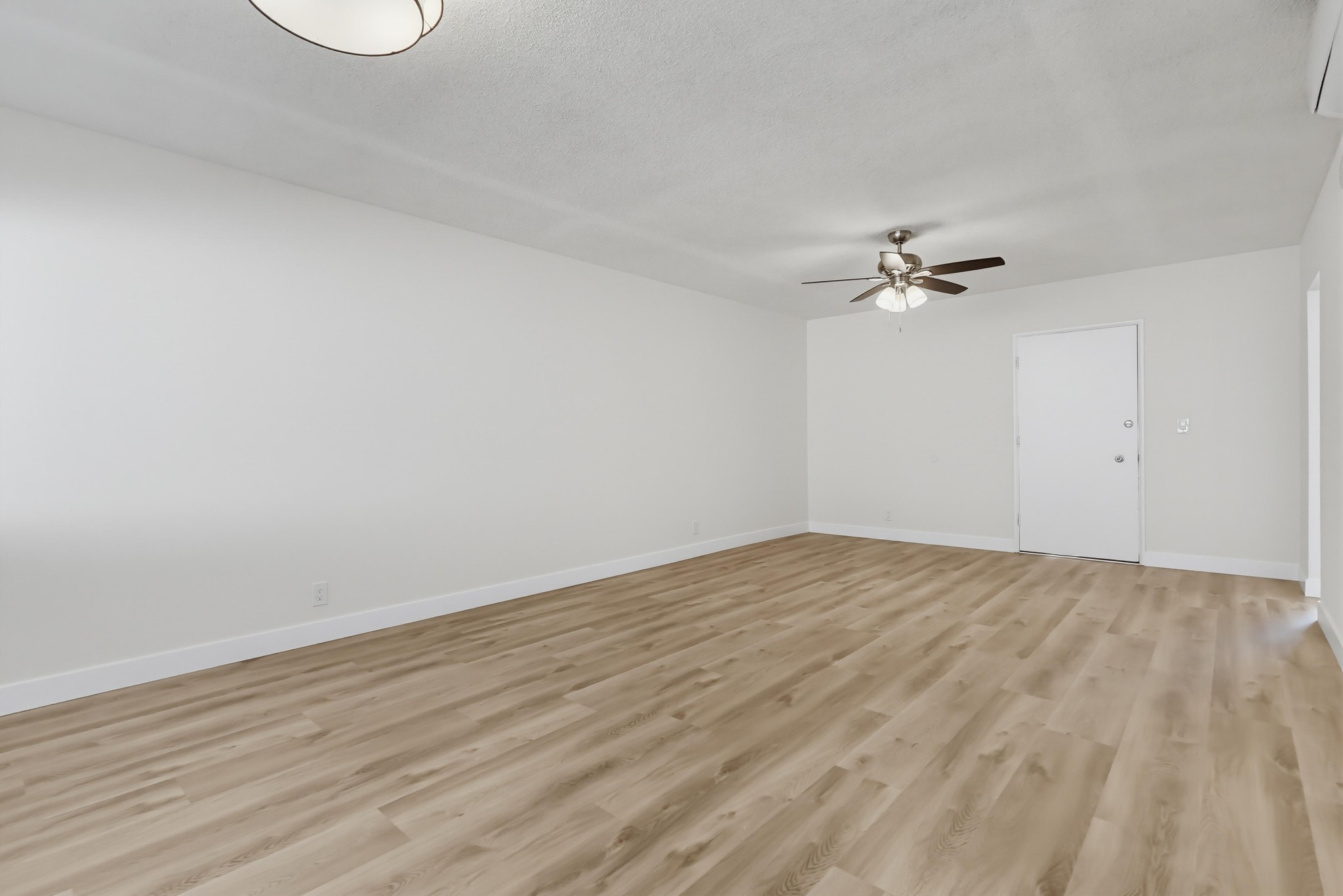 Virtual tour photo 12 of 41 for 2235 W 26th Pl