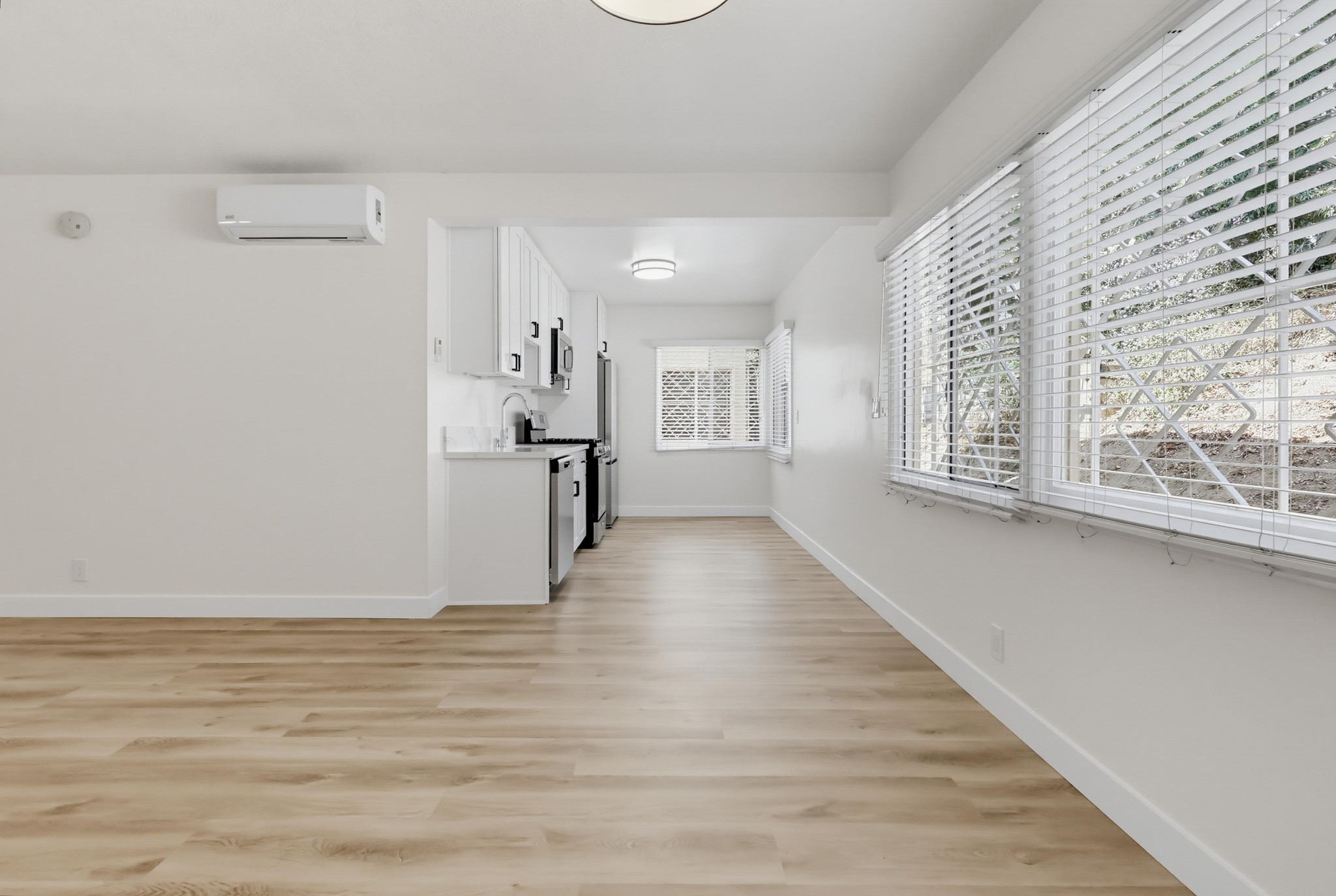 Virtual tour photo 15 of 41 for 2235 W 26th Pl