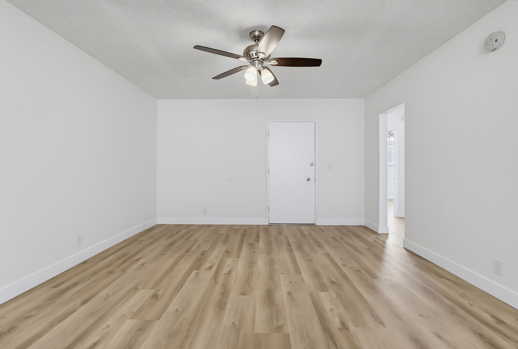 Virtual tour photo 16 of 41 for 2235 W 26th Pl