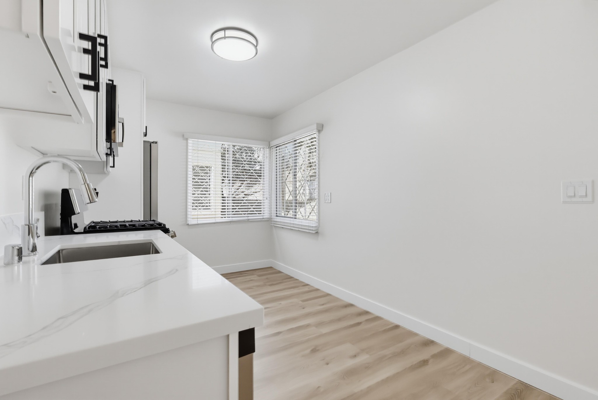 Virtual tour photo 17 of 41 for 2235 W 26th Pl