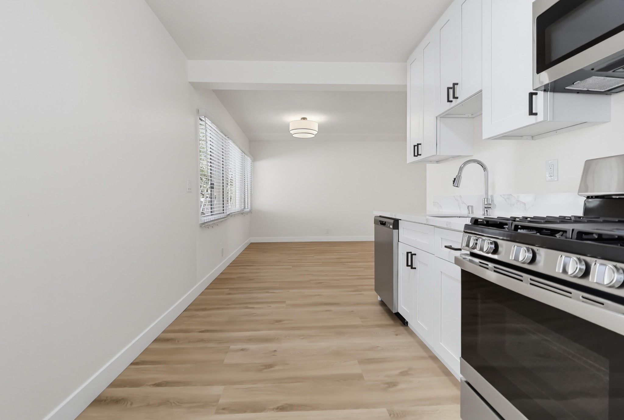 Virtual tour photo 21 of 41 for 2235 W 26th Pl