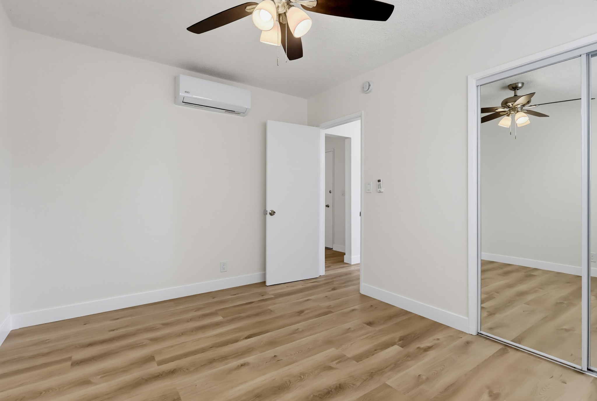 Virtual tour photo 31 of 41 for 2235 W 26th Pl