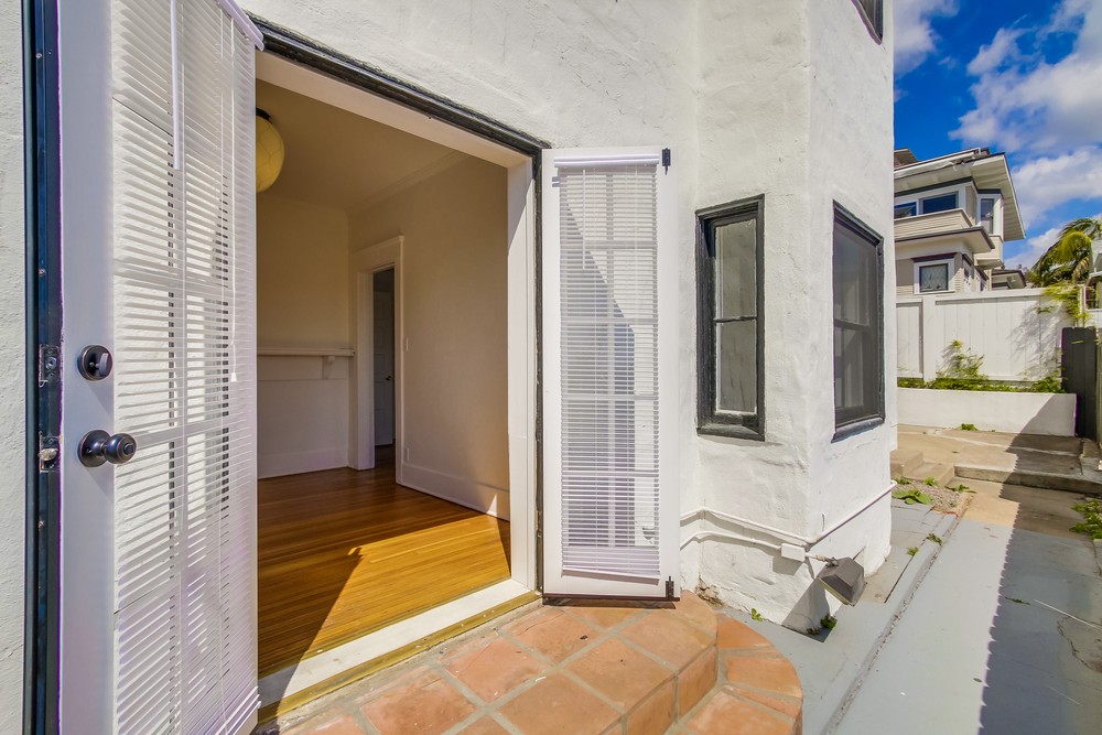 Virtual tour photo 27 of 65 for 2241 Fourth Ave