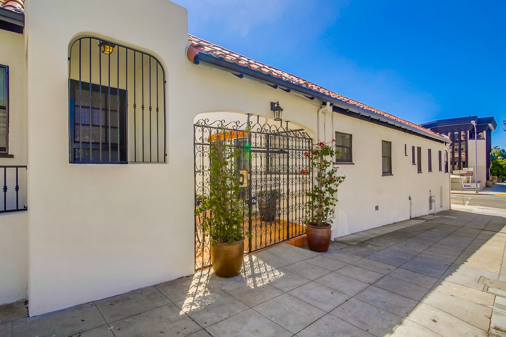 Virtual tour photo 37 of 65 for 2241 Fourth Ave