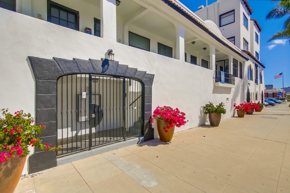 Virtual tour photo 65 of 65 for 2241 Fourth Ave