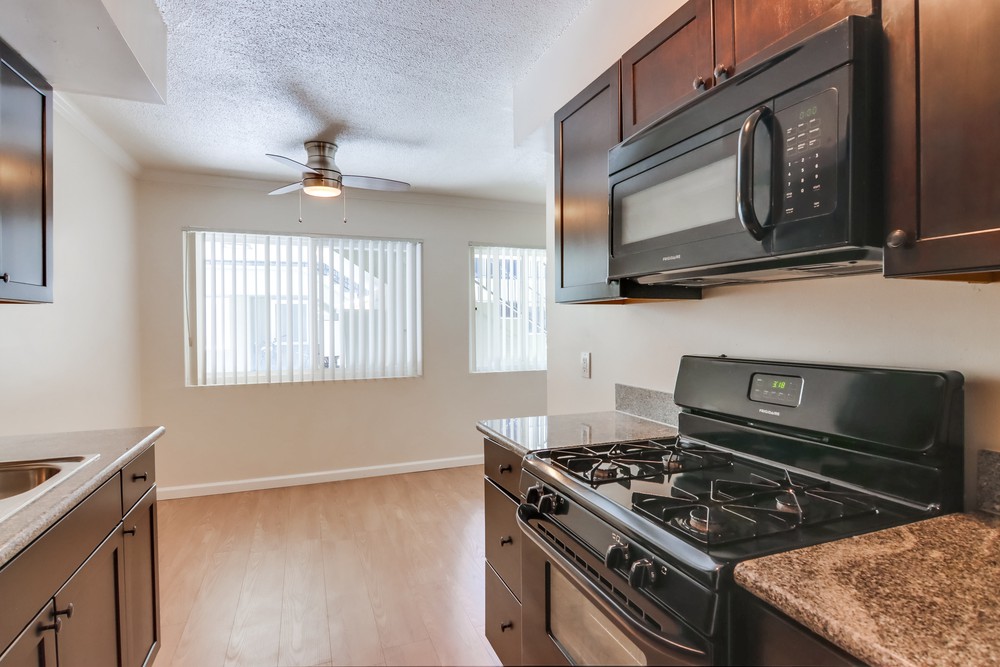 Virtual tour photo 21 of 25 for 2244 Grand Ave