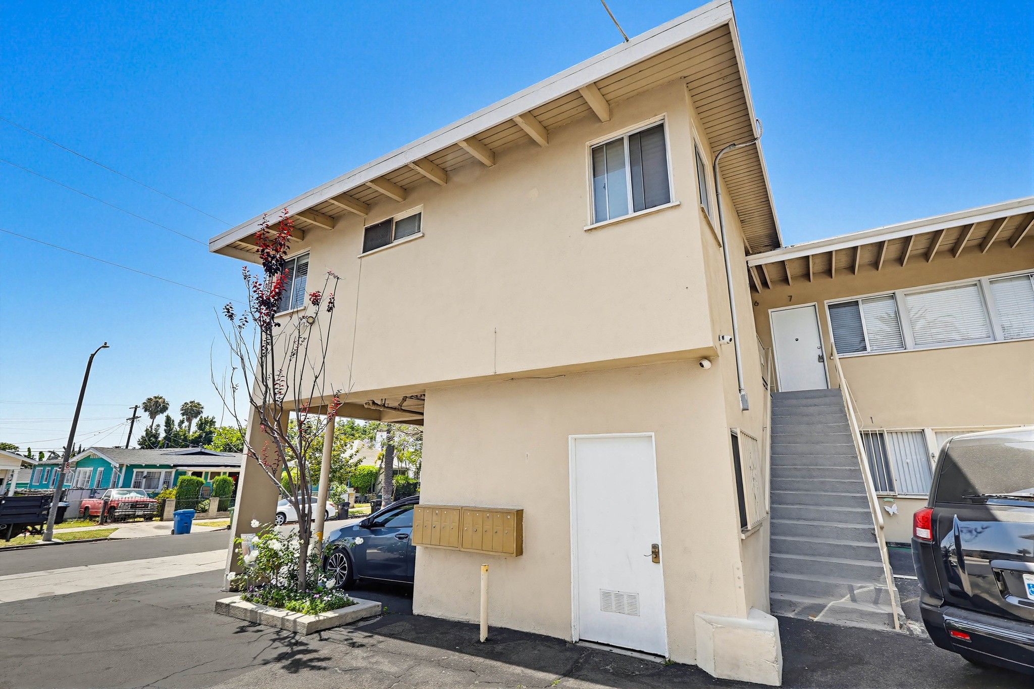 Virtual tour photo 3 of 51 for 2245 W 26th Pl #07