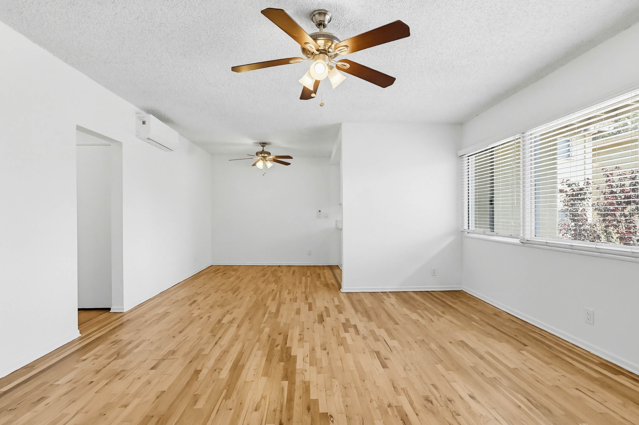 Virtual tour photo 11 of 51 for 2245 W 26th Pl #07