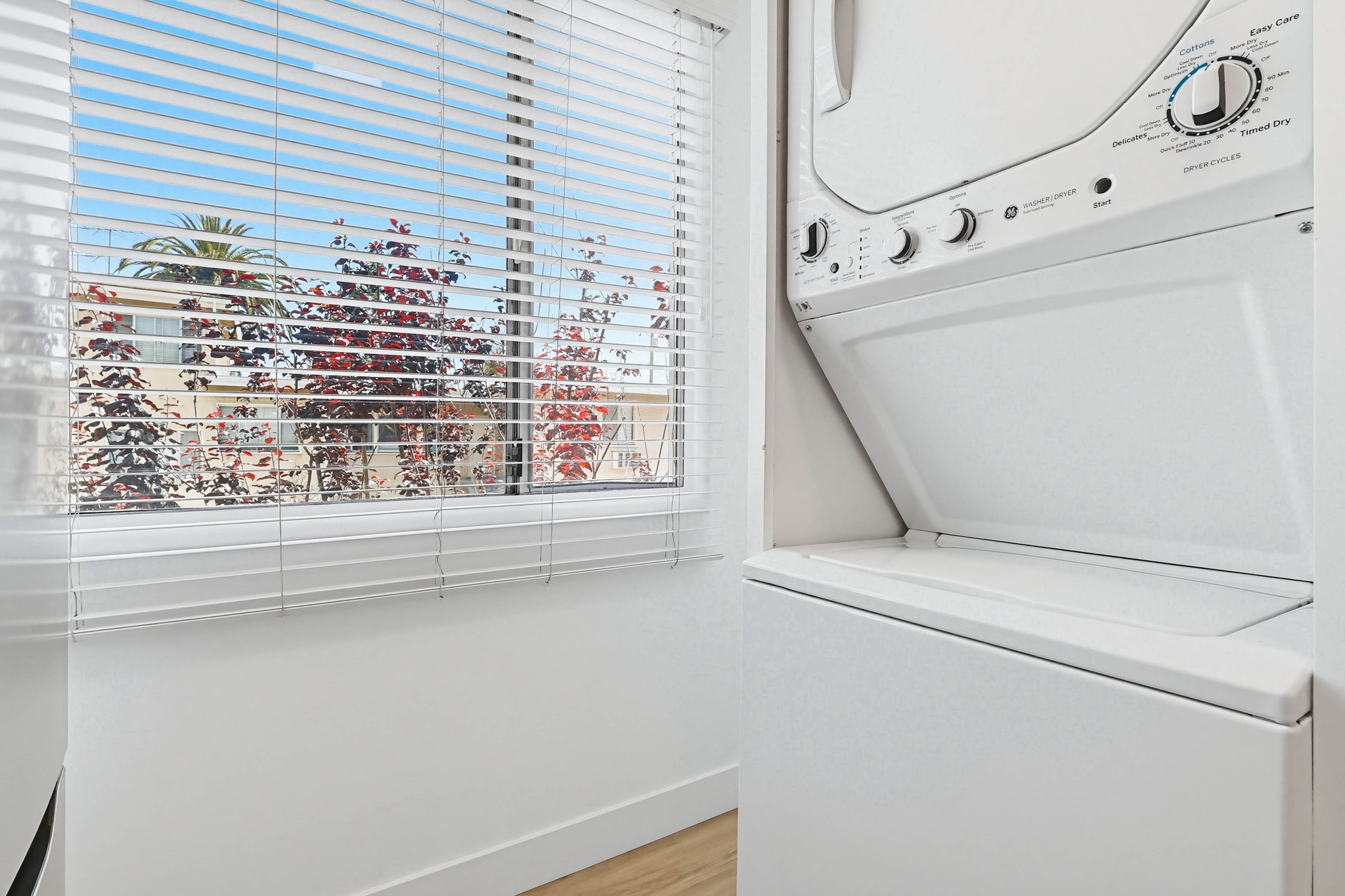 Virtual tour photo 25 of 51 for 2245 W 26th Pl #07